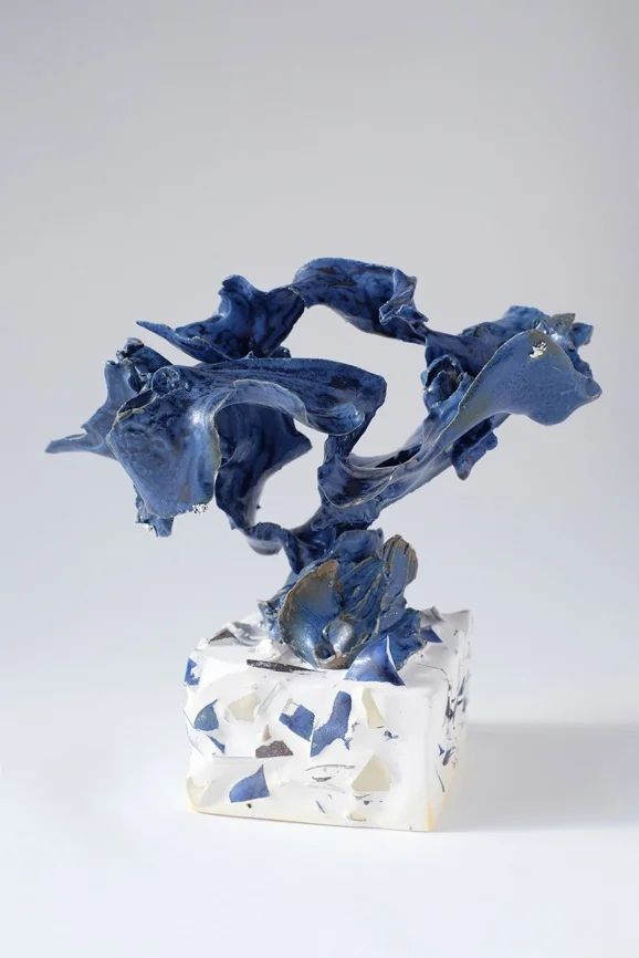 La Déchirure en 2026 n°1, Junliang Ma, Grès, porcelaine et plâtre