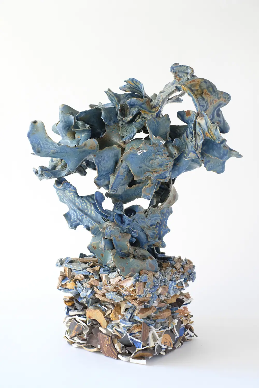 La Déchirure en 2026 n°6, Junliang Ma, Grès, porcelaine et plâtre