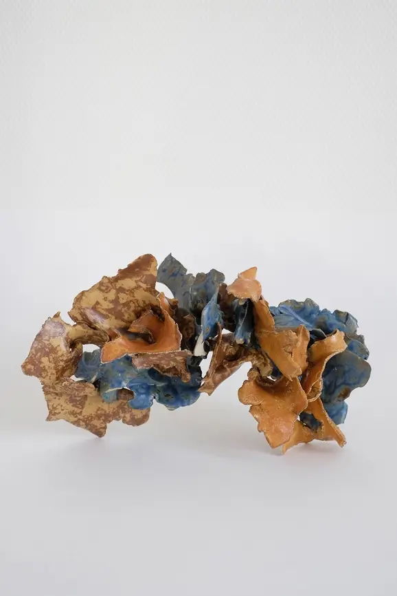 Une Chute de 1,7 m n°2, Junliang Ma, Grès et porcelaine